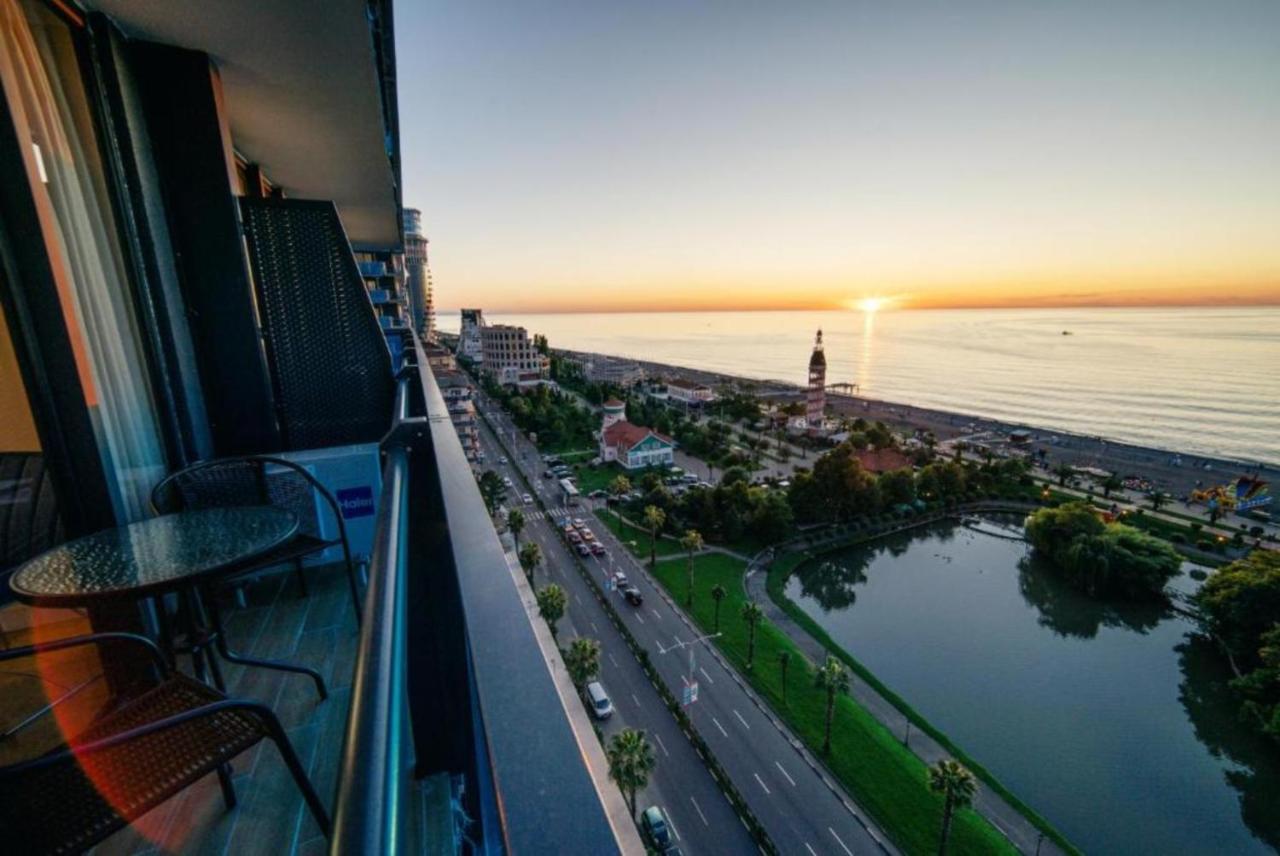 Luxury Sea View Apartments In Orbi City Batumi Exteriér fotografie