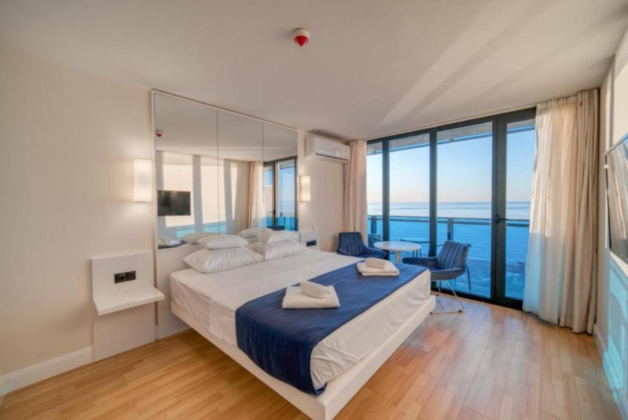 Luxury Sea View Apartments In Orbi City Batumi Exteriér fotografie