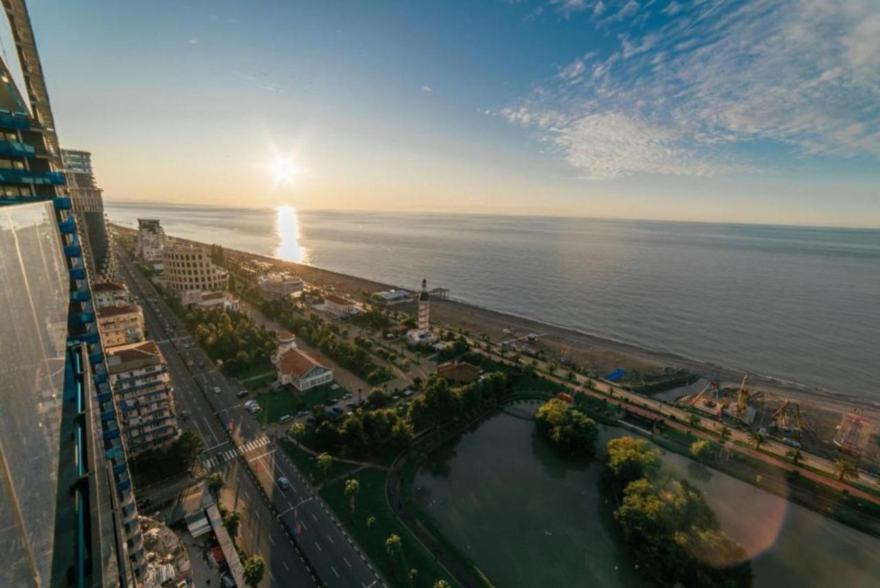 Luxury Sea View Apartments In Orbi City Batumi Exteriér fotografie